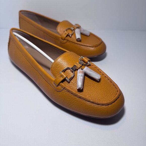 NWT Talbots size 10.5 Everson Tasseled Pebbled Leather Driving Moccasins - Picture 1 of 13